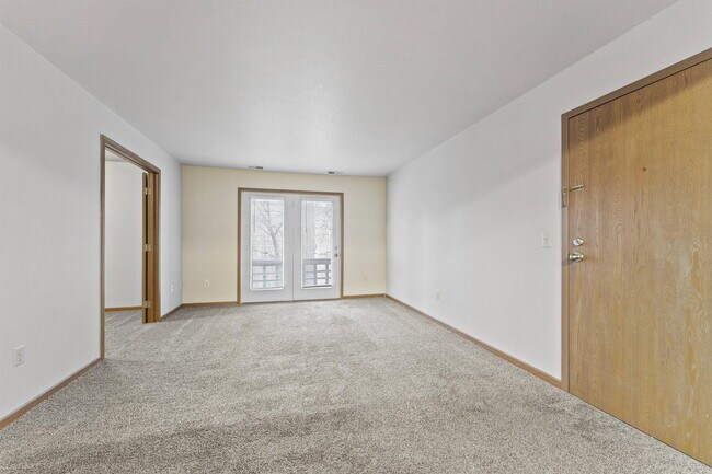 Building Photo - 2102 Stirrup Ln