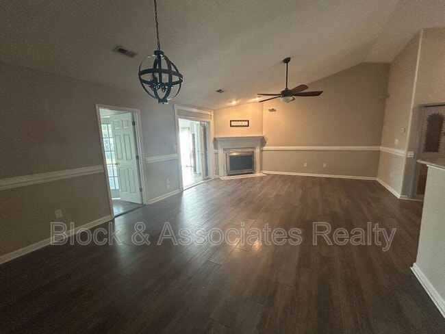 Building Photo - 3512 Cherry Hill Dr