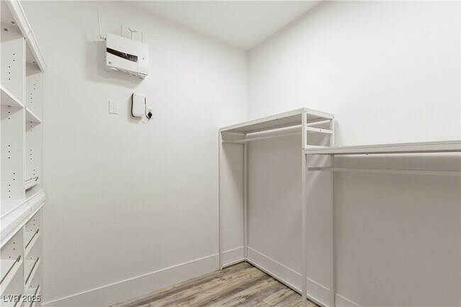 Building Photo - 9228 Whitekirk Pl