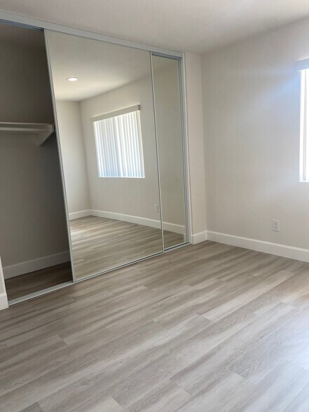 Building Photo - 8951 Jamacha Rd