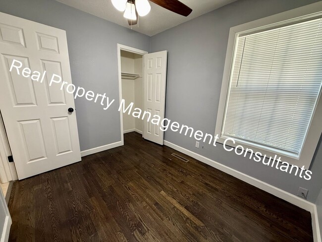 Building Photo - Updated 4 Bedroom, 2 Bath Home with Spacio...
