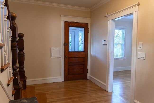 Building Photo - 118 Newburg St