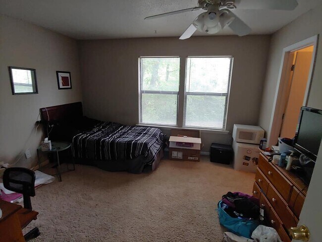 Building Photo - 634 Arkansas St