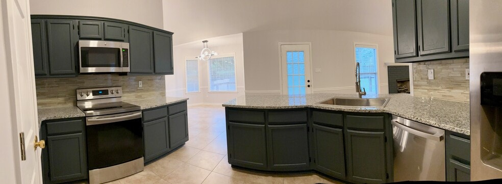 Building Photo - 6835 Andrews Rd