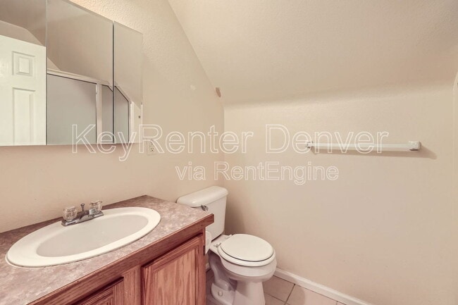 Building Photo - 2256 S Dexter St