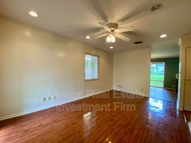 Building Photo - 2838 Smithfield Rd