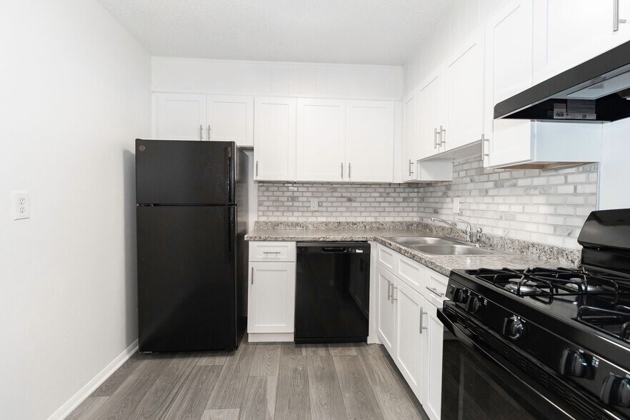 Lewis on Cascade 4341 Cascade Rd SW Atlanta GA 30331 Apartment Finder