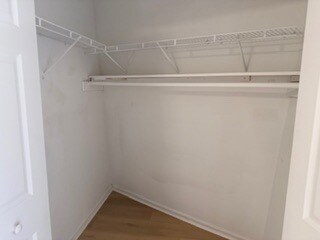 2 Walk In Closets - 8189 Severn Dr