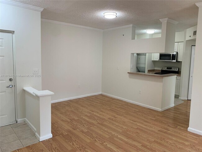 Building Photo - 17150 N Bay Rd