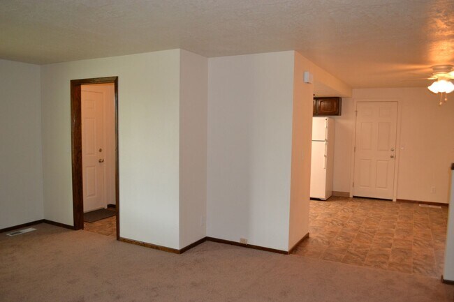 Building Photo - 489 Wormwood St SE