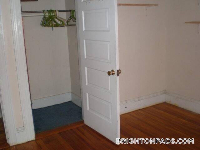 Building Photo - 225 Parsons St