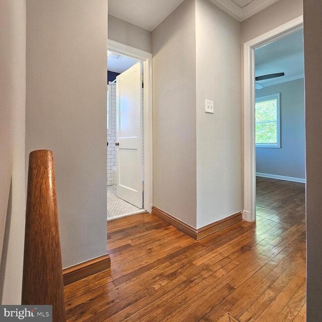 Building Photo - 2214 Arlington Terrace