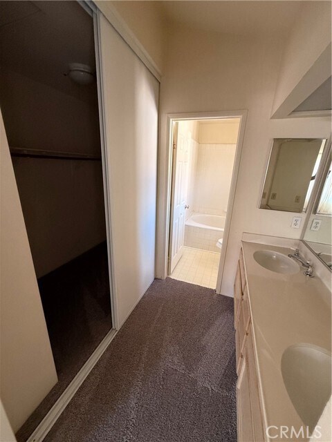Building Photo - 13750 Lighthouse Ct