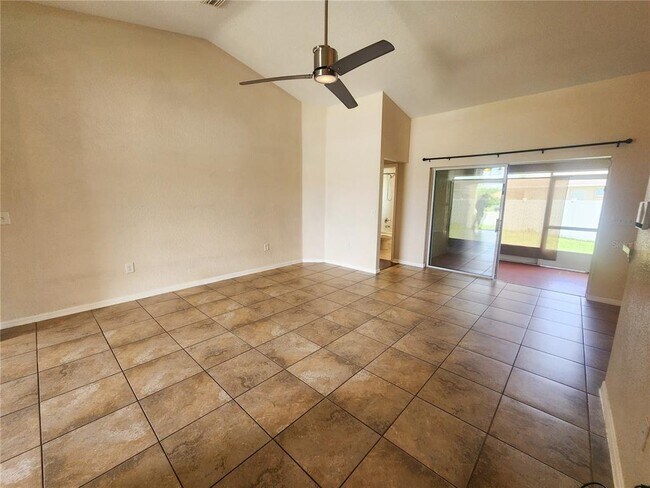 Building Photo - 9907 SW 54th Ave