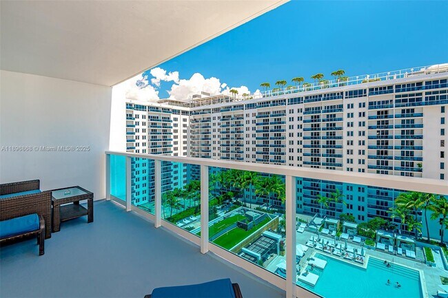 Building Photo - 2301 Collins Ave