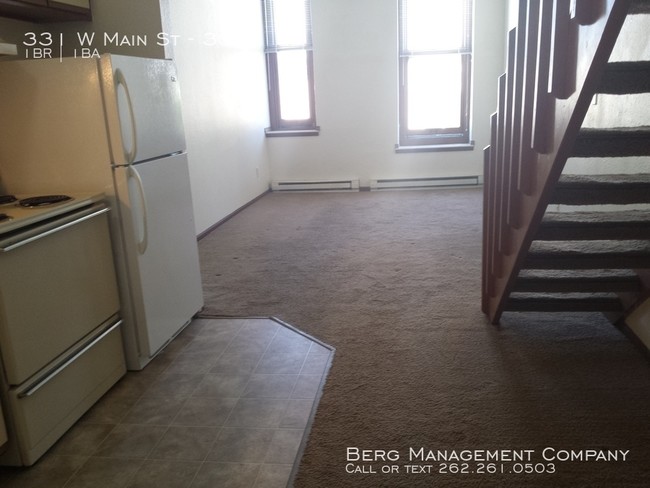 Primary Photo - 331 W Main St