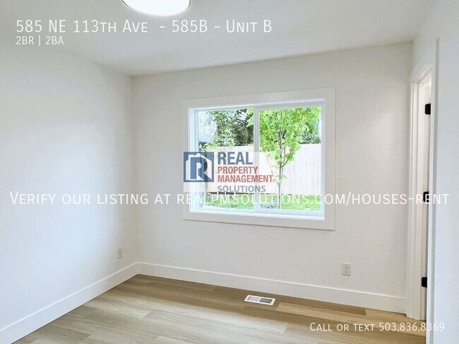 Building Photo - 585 NE 113th Ave