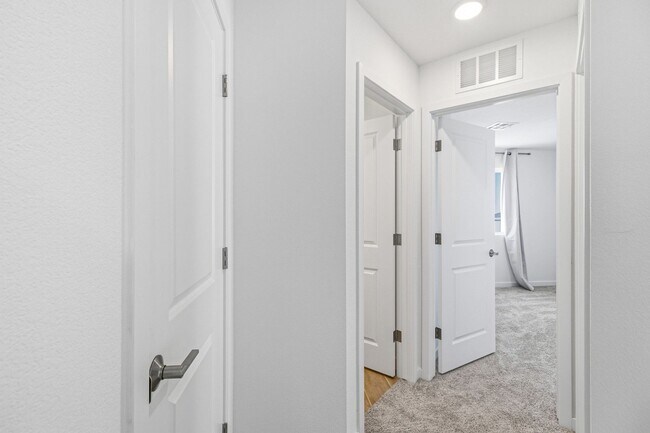 Building Photo - Spacious Southwest Las Vegas Home with Large Loft & Expansive Backyard