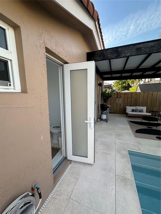 Building Photo - 8201 SW 163rd Pl
