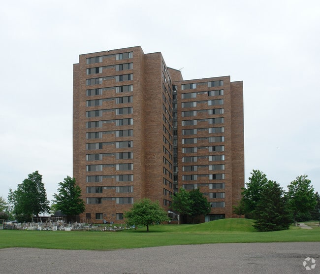 Knox Landing 8100 Knox Ave S Bloomington MN 55431 Apartment Finder