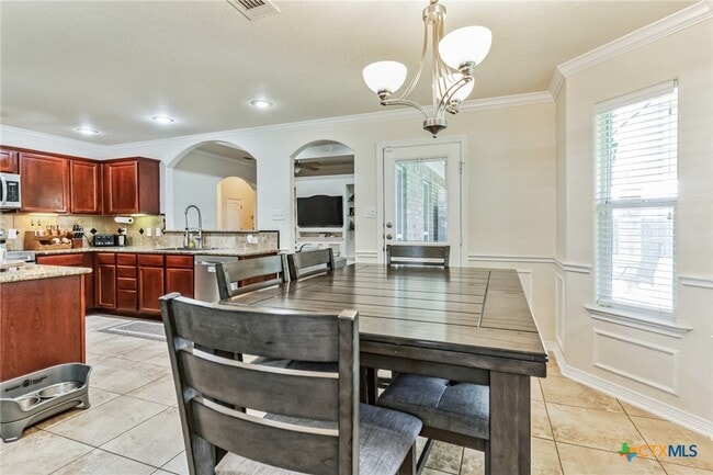 Building Photo - 1507 Hazelnut Dr