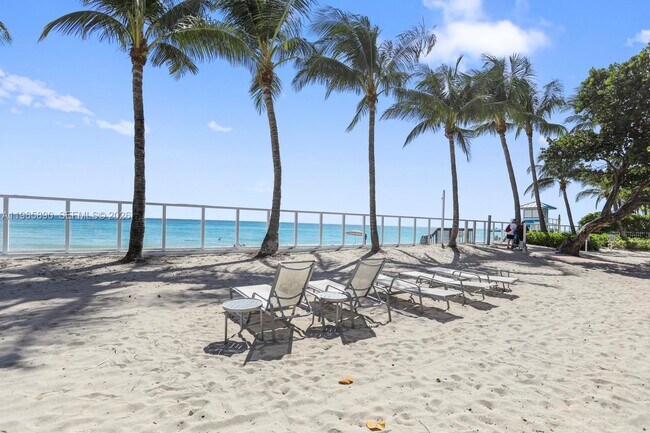 Building Photo - 3000 S Ocean Dr