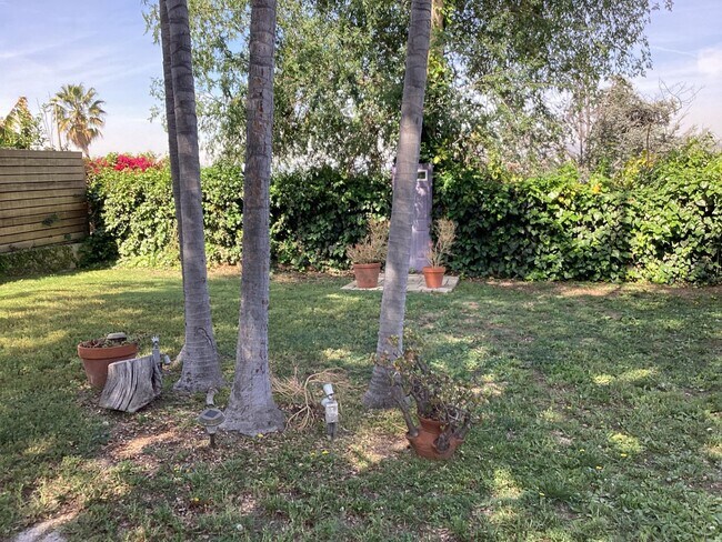 Building Photo - Montecito Heights with Breathtaking Views!