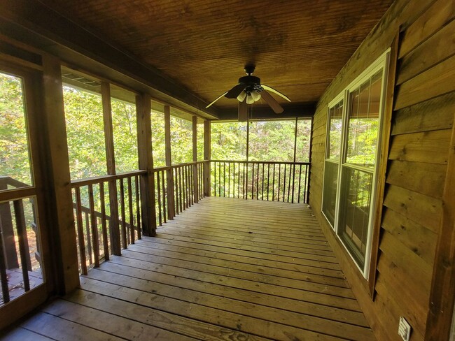 Building Photo - Beautiful home In Druid Hills