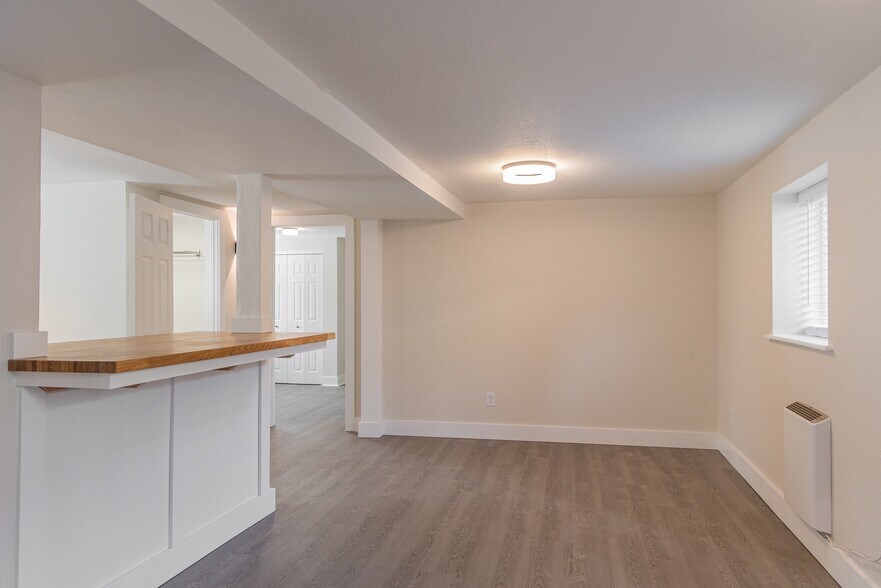 Building Photo - 1144 SE 85th Ave