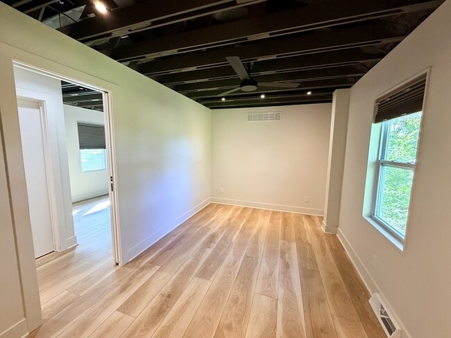 Building Photo - 2949 H S 78th St