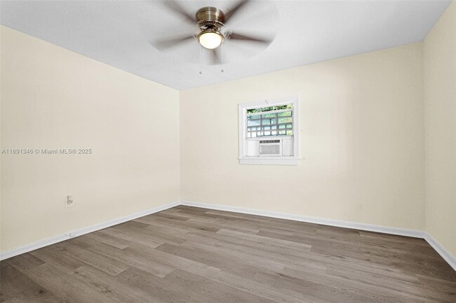 Building Photo - 511 NW 44th St