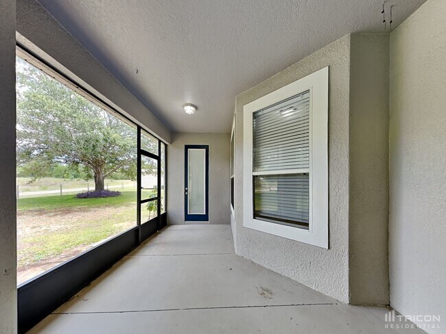 Building Photo - 36831 Queen Bee Ln