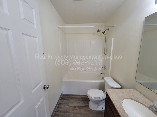Building Photo - 6321 Thistledown Dr