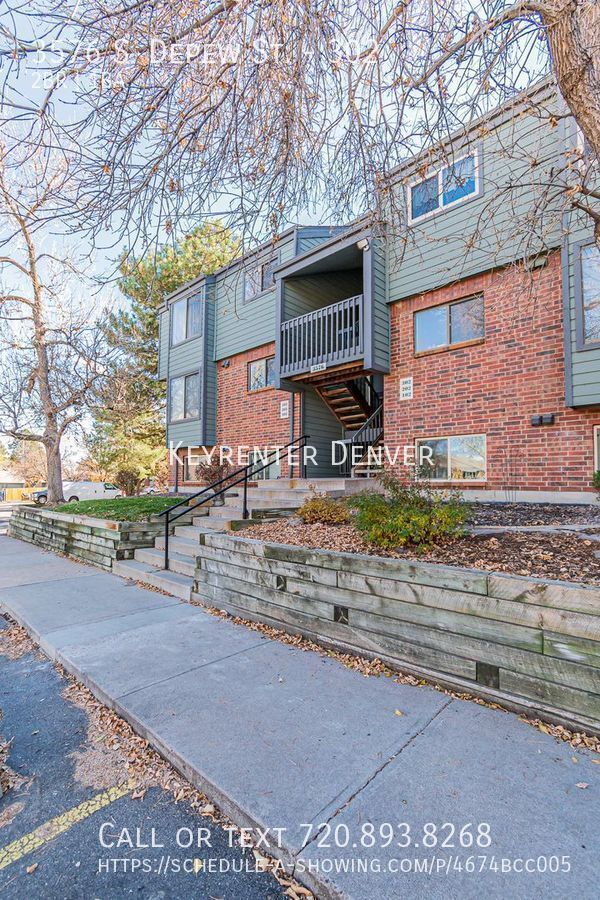 Building Photo - Spacious 2-Bedroom Condo with Loft, Firepl...