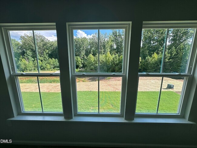 Building Photo - 531 Glen Clova Dr