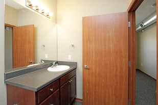 Interior Photo - Harris Oak Hill Apartments