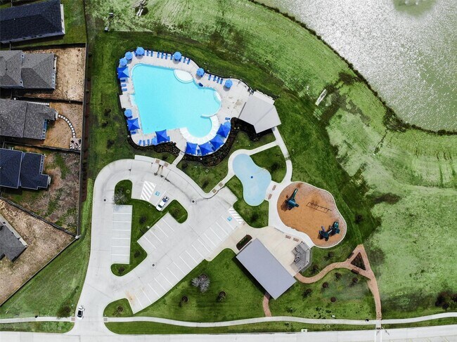Building Photo - 14316 Leafy Willow Dr