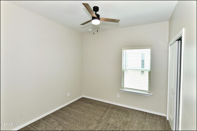Building Photo - 541 Paseo Modesto Dr
