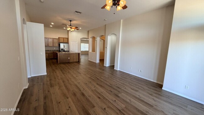 Building Photo - 22156 N Sunset Dr