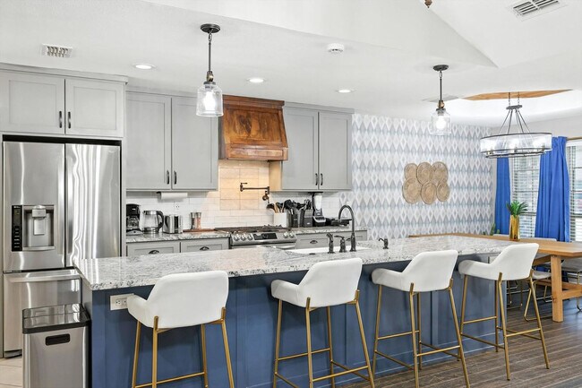 Building Photo - 749 Western Trail