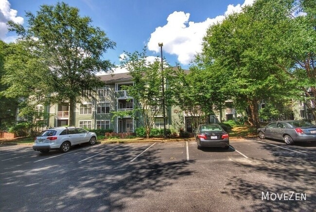 Building Photo - 1221 Westview Ln