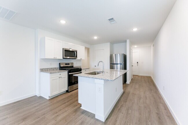Building Photo - Brand new home in Overlook West!