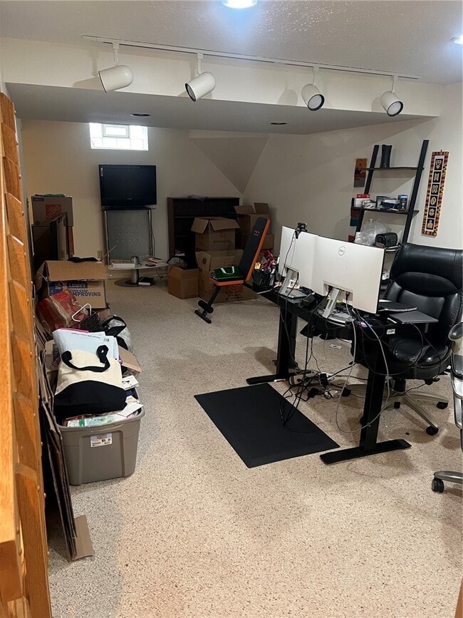 Building Photo - 205 Lac Kine Dr