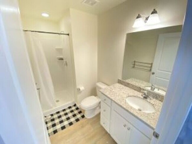 Building Photo - 233 Wahoo Cir