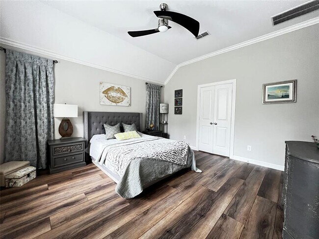 Building Photo - 9327 Victory Cyn Ln