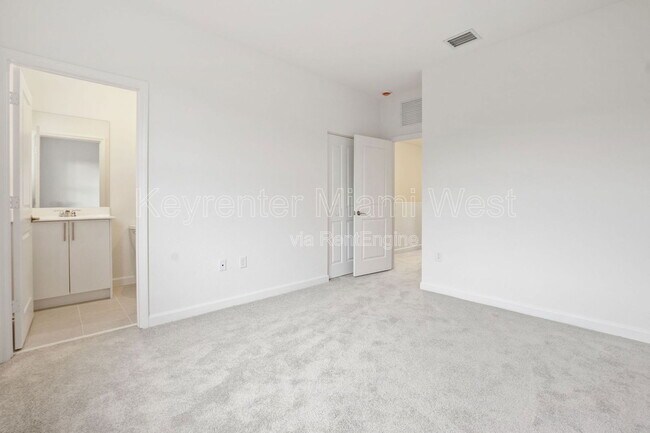 Building Photo - 12136 SW 268th St