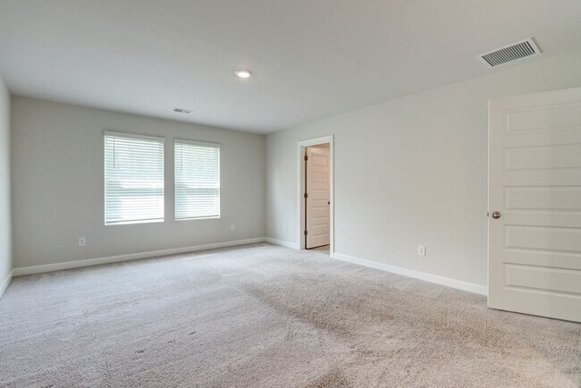 Building Photo - 123 Mainsail Wy