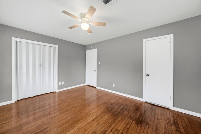 Building Photo - 8710 Bertwood St