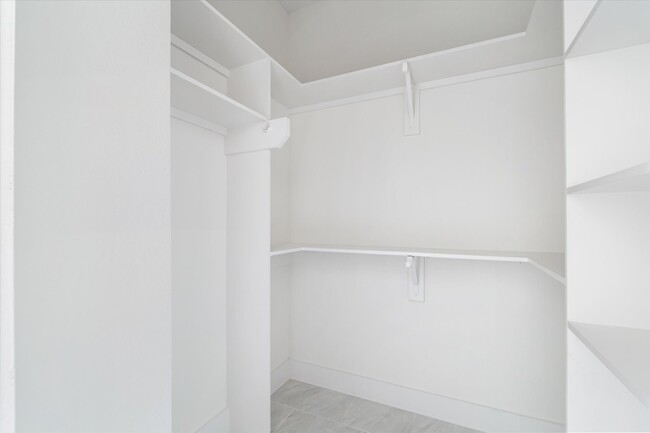 Building Photo - 131 S Virginia St