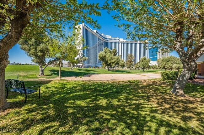 Building Photo - 3024 Bel Air Dr